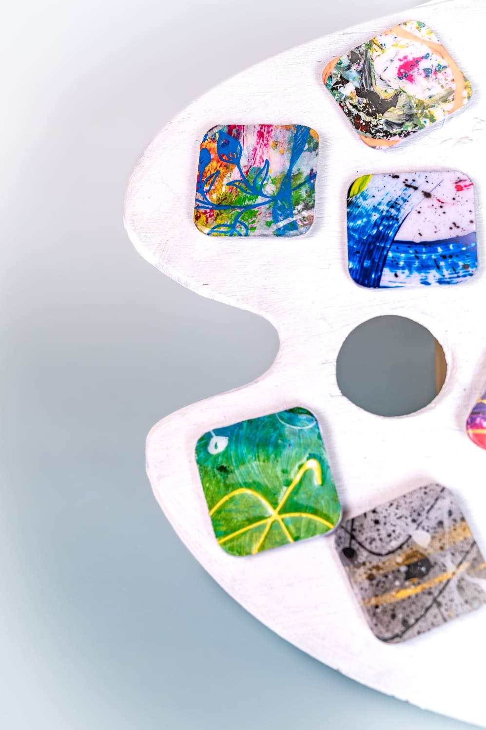 Calamite artistiche dipinte a mano con motivi colorati